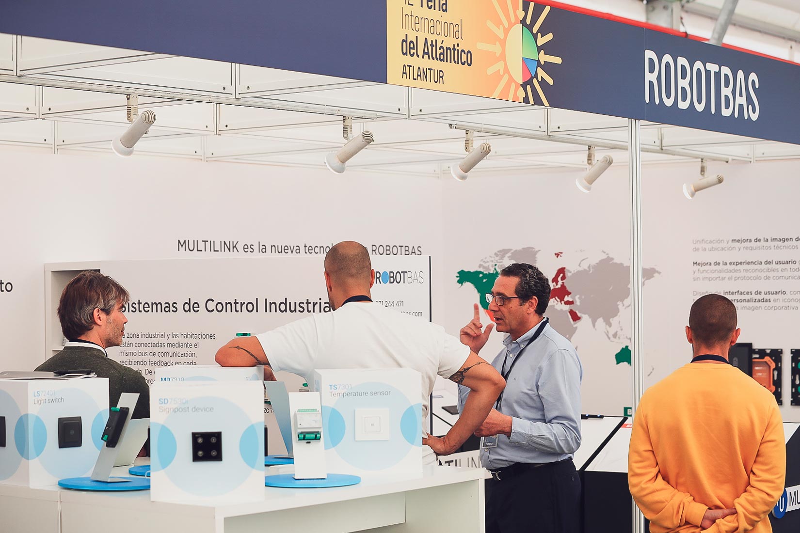 robotbas asiste a la feria del atlantico